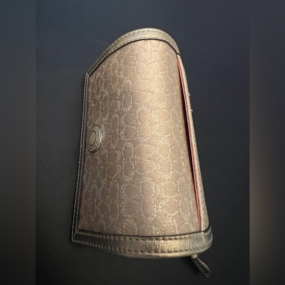 Coach wallet set women like new one has a tiny stain inside see pictures - Picture 7 of 17